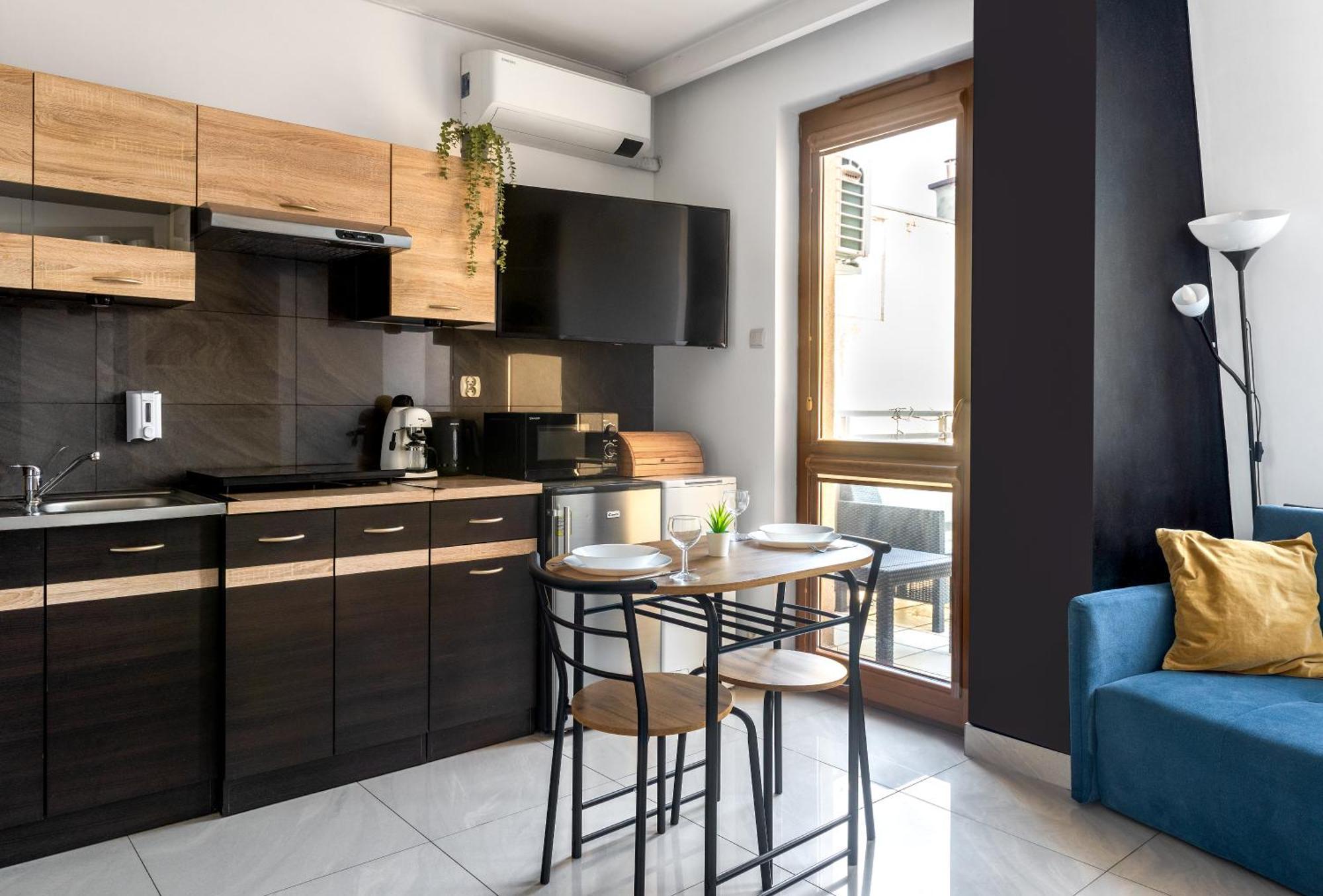Charming With Air Conditioning For Couples In The Center * Krakau