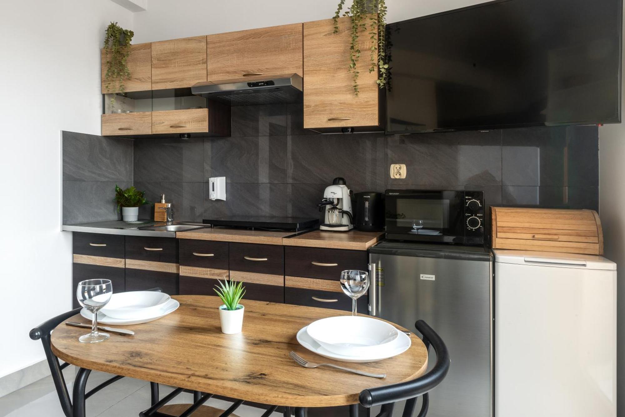 Charming With Air Conditioning For Couples In The Center Apartment Krakau