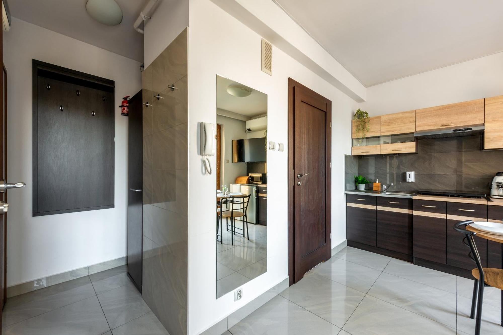 Appartement Charming With Air Conditioning For Couples In The Center
